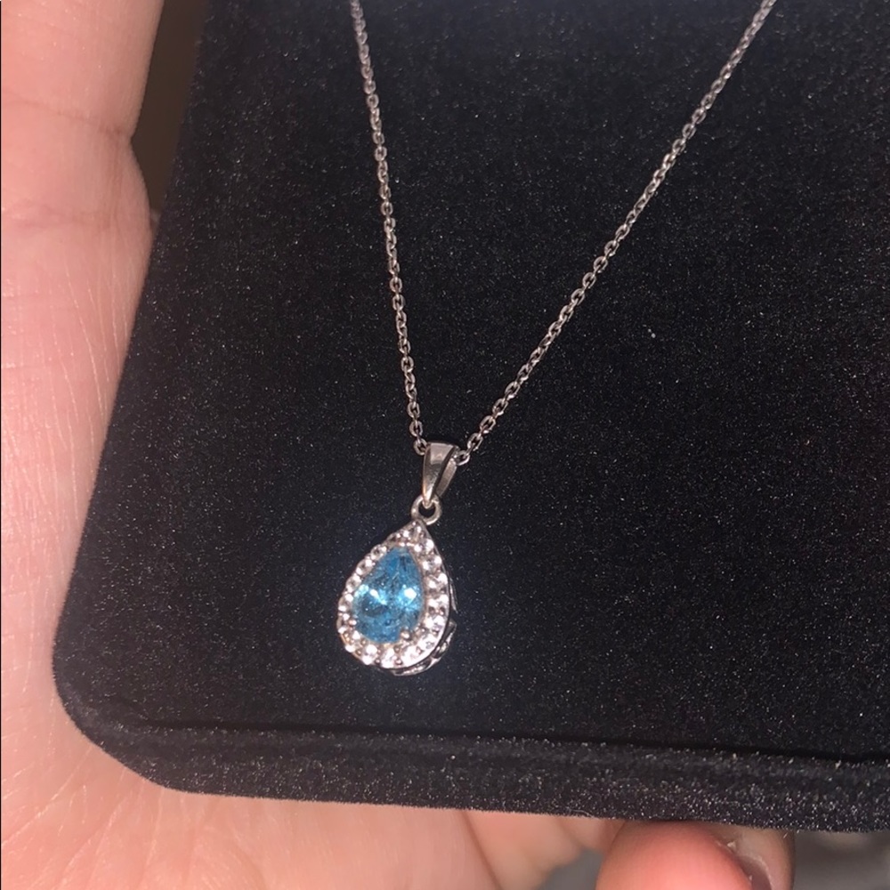 Kay’s necklace
